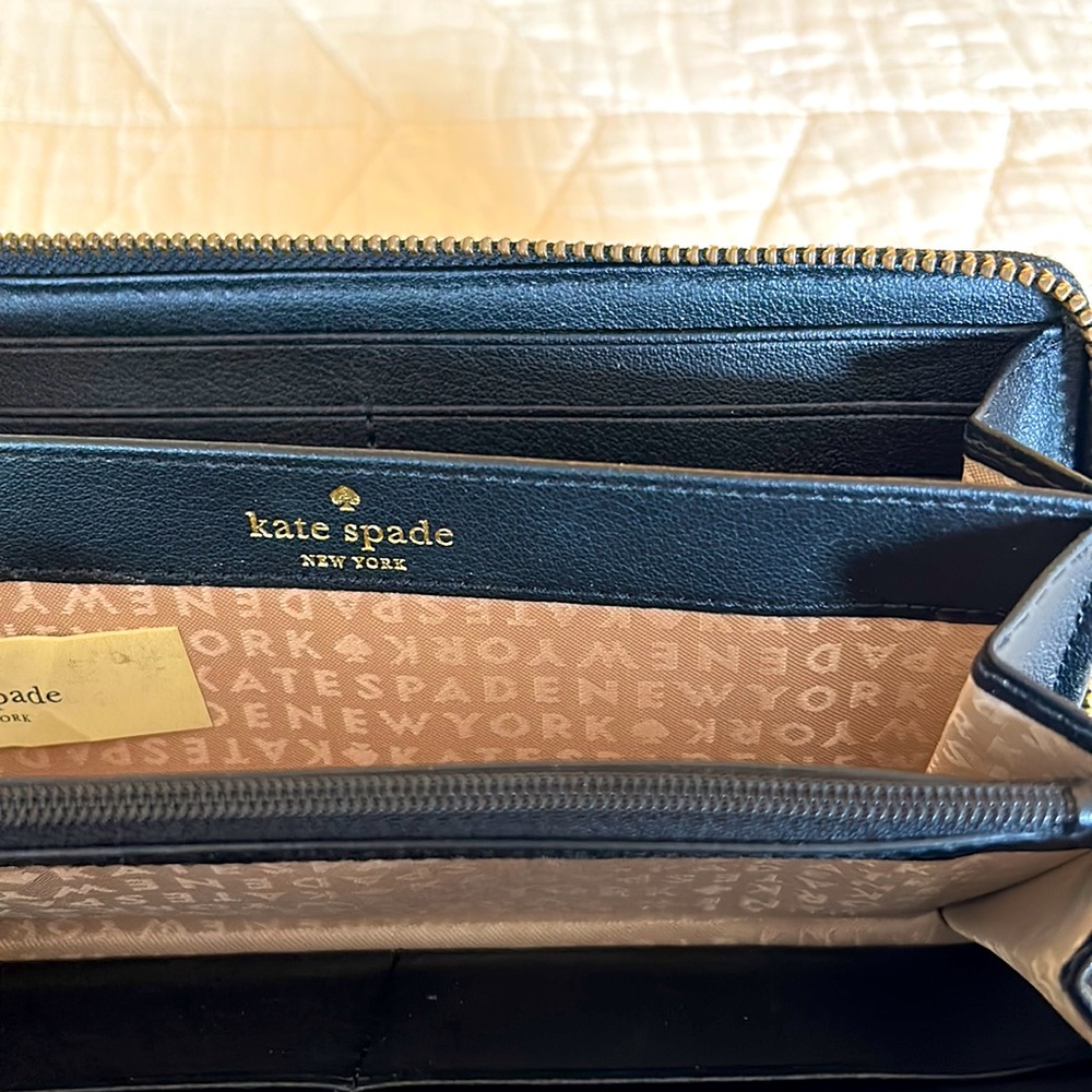 Kate Spade Wallet - Picture 5 of 5